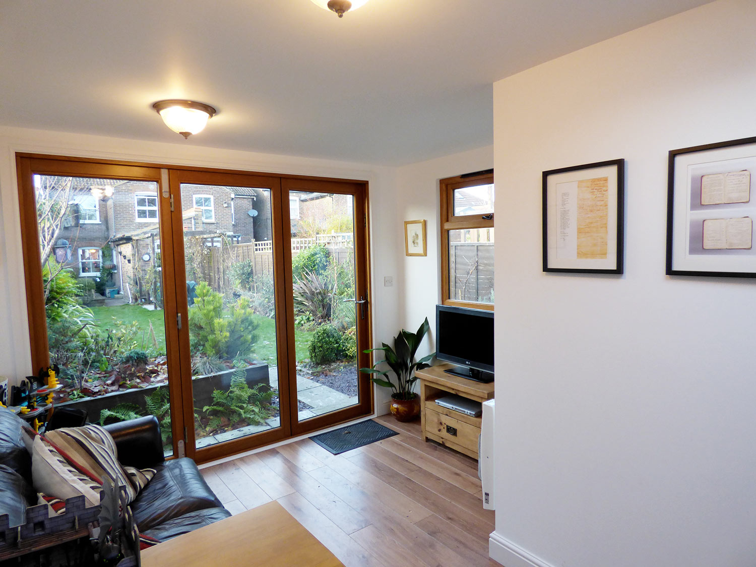 Tring garden house electric installation